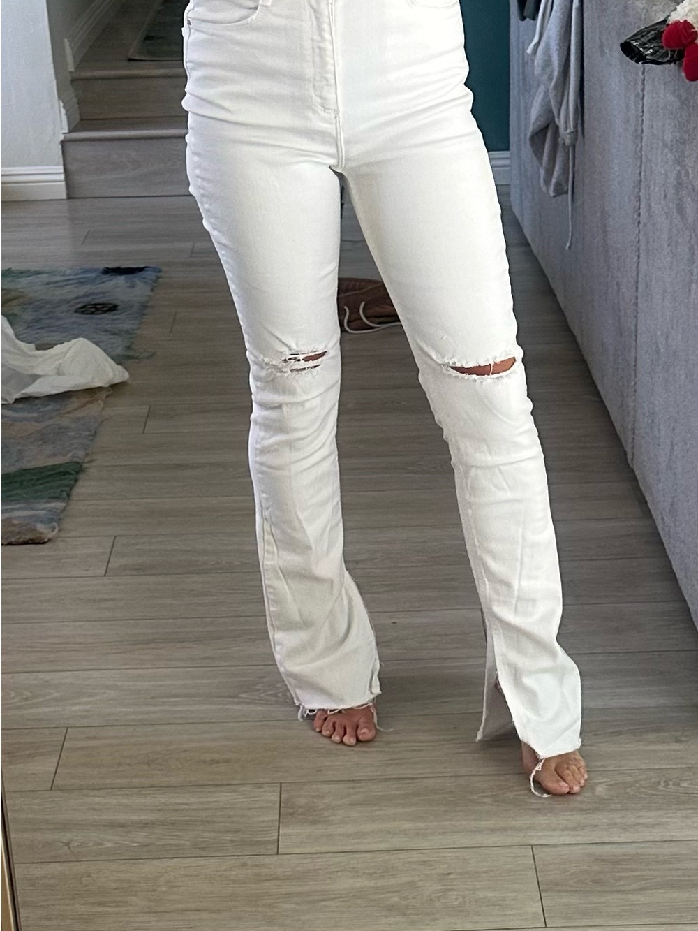 Zara White High-Rise Straight Jeans with Knee Distress